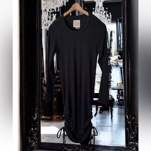 CHASER Black Long Sleeve Bodycon Stretch Dress Size S Ruched Sides Ribbed Knit